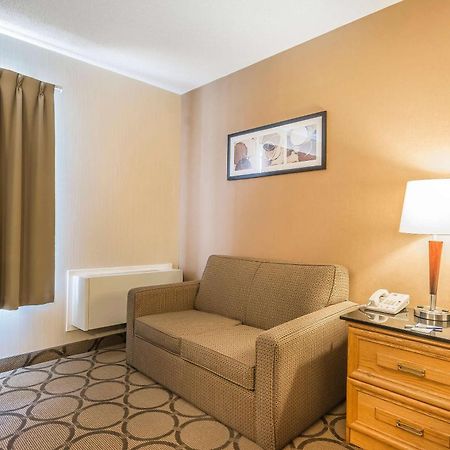 Comfort Inn Belleville Exterior photo