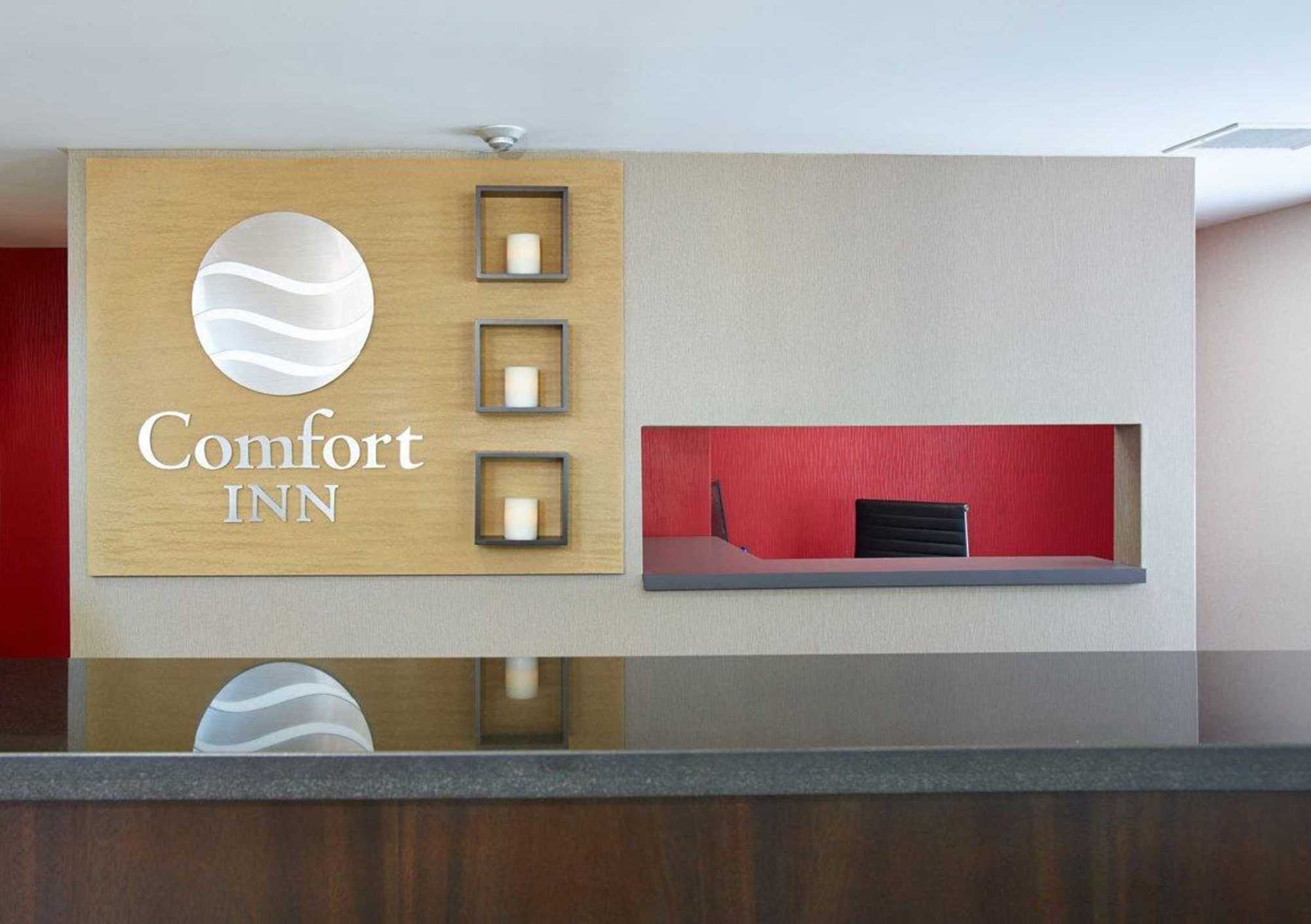 Comfort Inn Belleville Interior photo