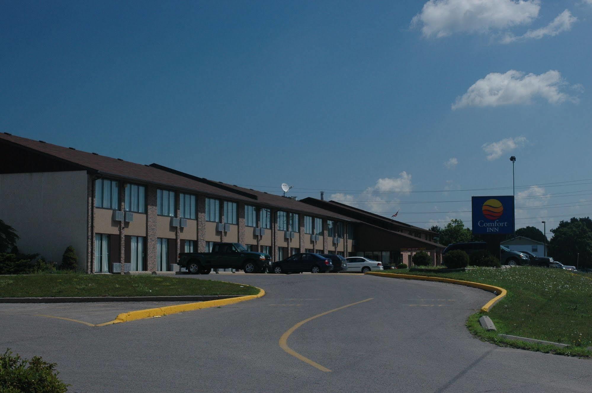 Comfort Inn Belleville Exterior photo